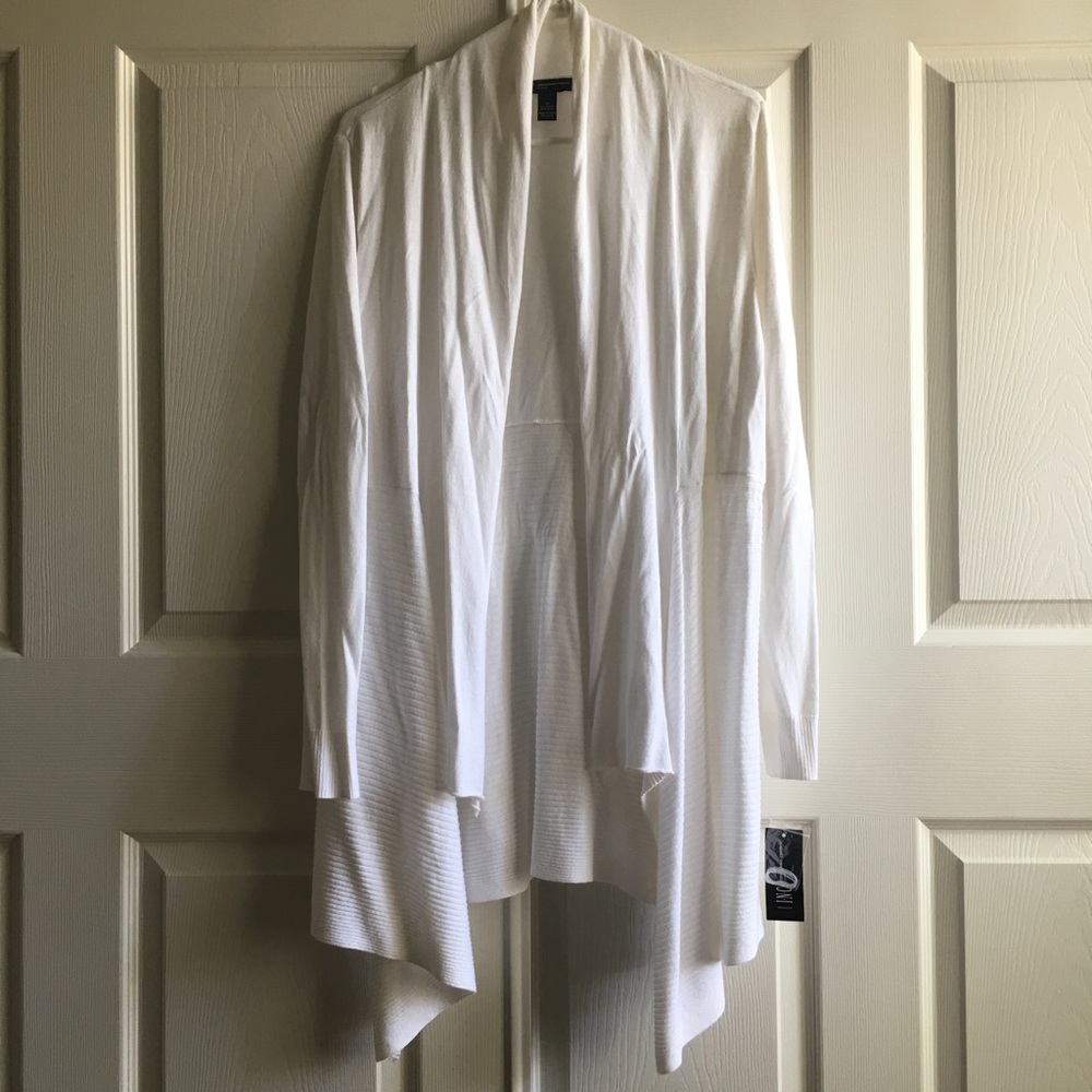 NWT White women's cardigan